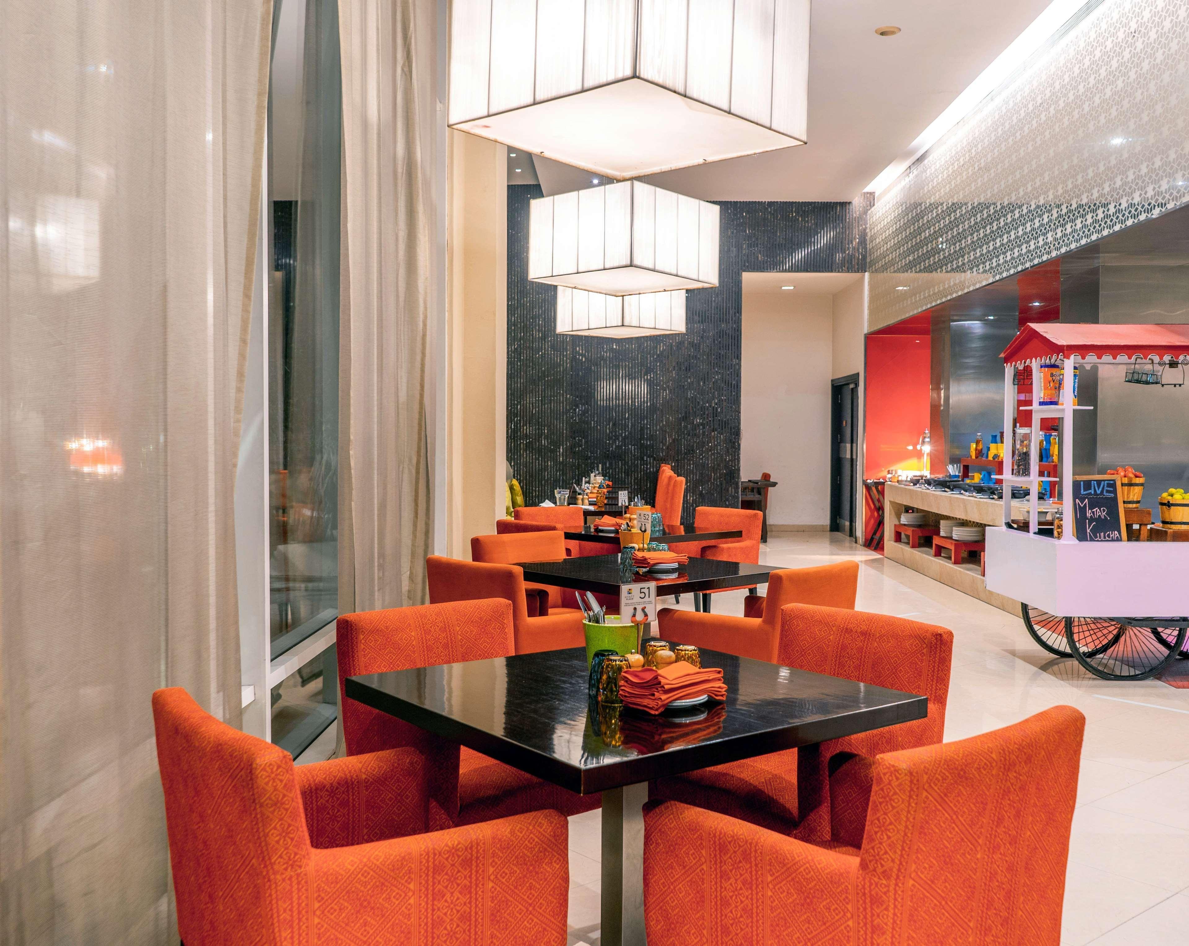 Hyatt Place Gurgaon Udyog Vihar Екстериор снимка The restaurant