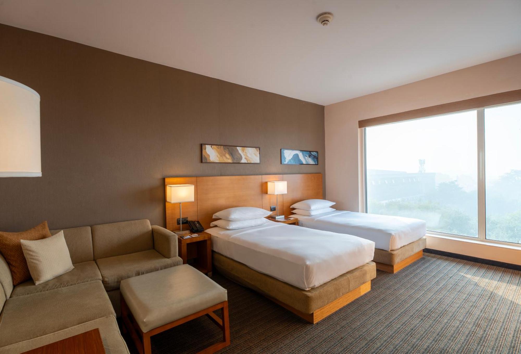 Hyatt Place Gurgaon Udyog Vihar Екстериор снимка Deluxe Room