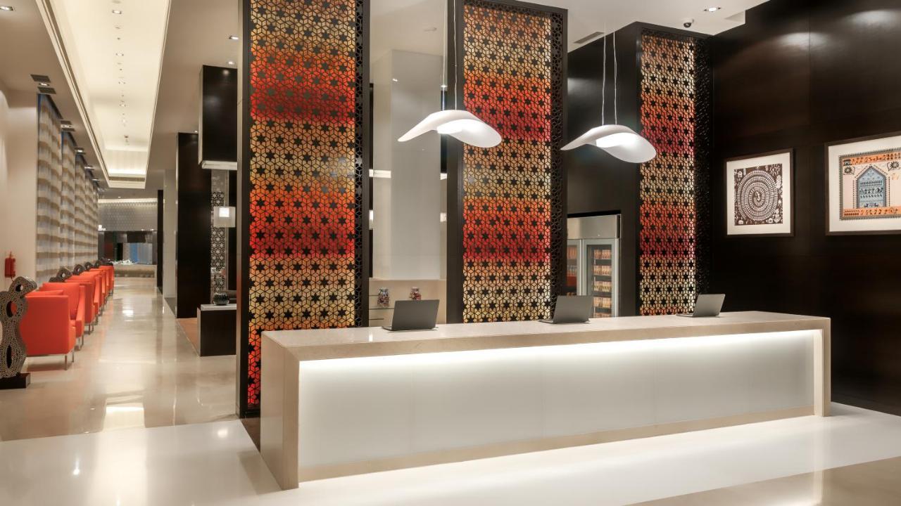 Hyatt Place Gurgaon Udyog Vihar Екстериор снимка The lobby of the hotel